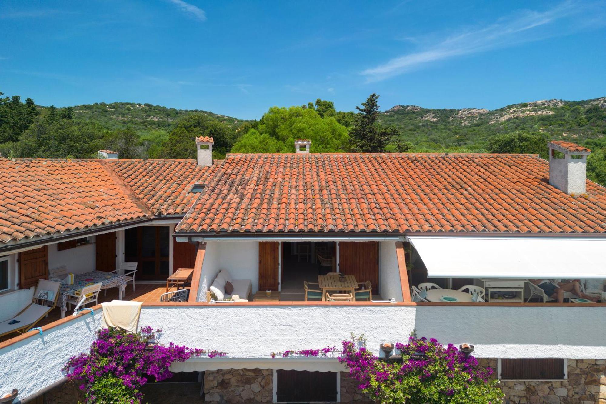 Baia Dorata Beach Apartment Porto Istana Εξωτερικό φωτογραφία