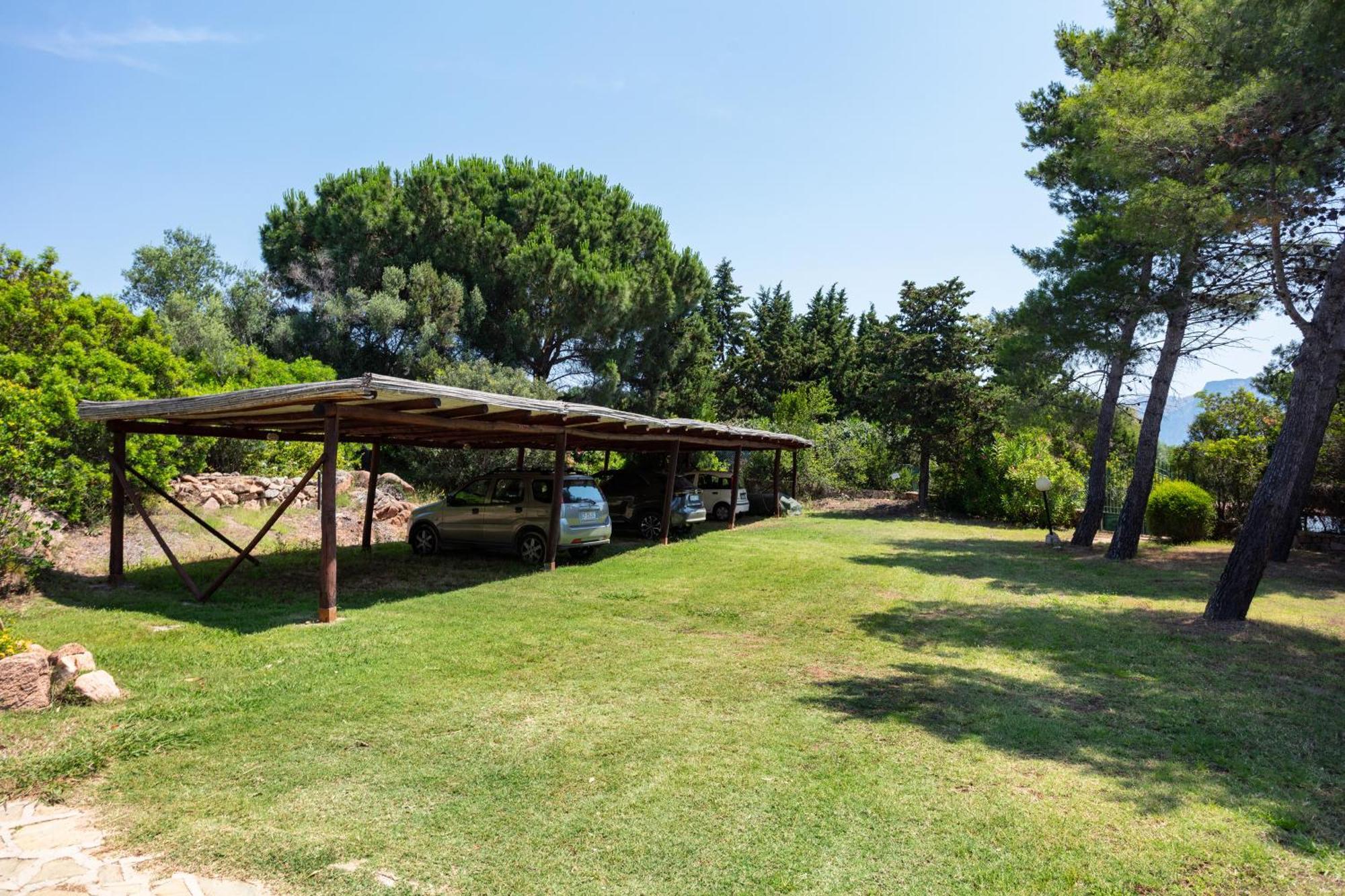 Baia Dorata Beach Apartment Porto Istana Εξωτερικό φωτογραφία